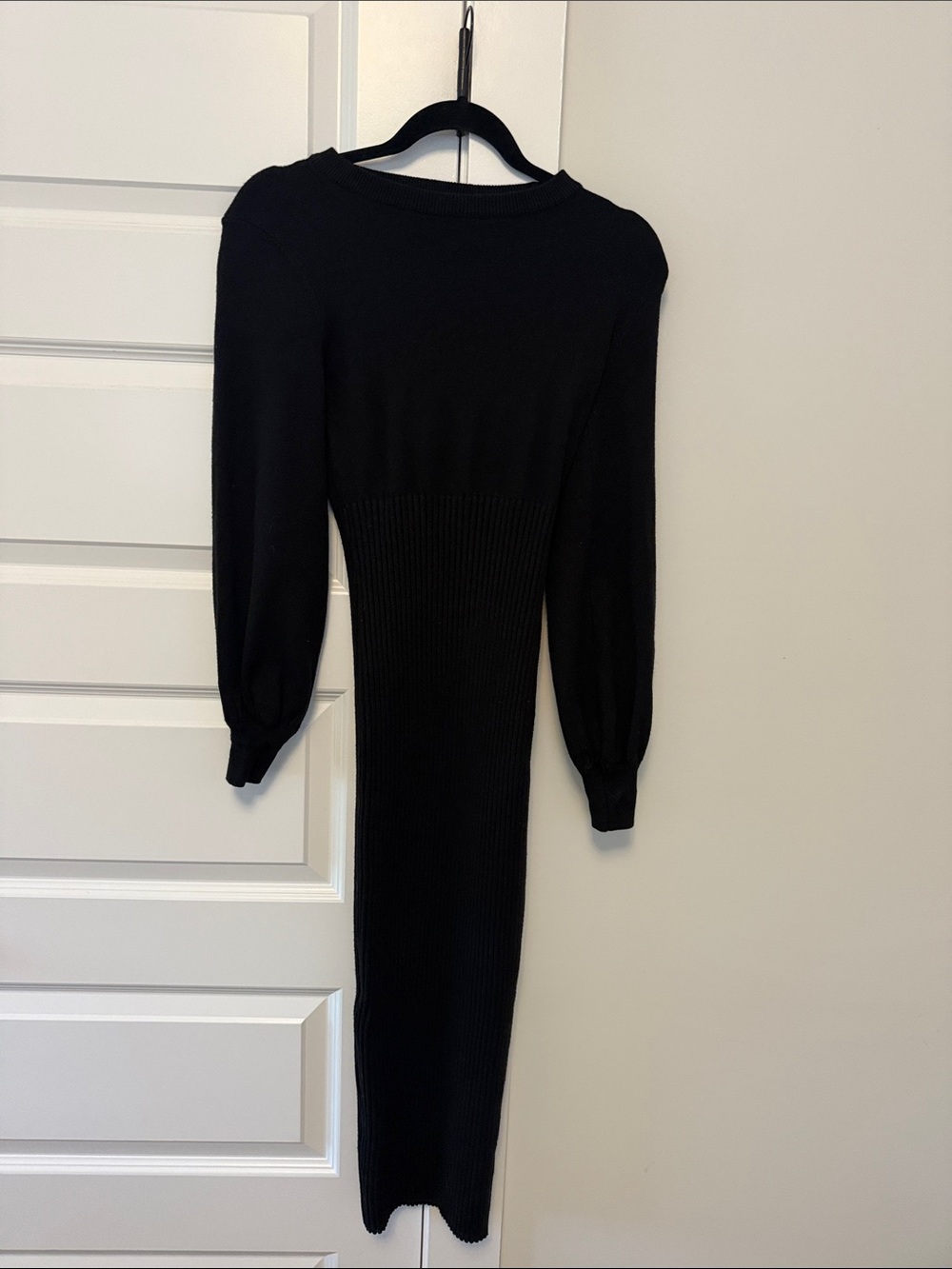 Petal & Pup Black Ribbed Puff-Sleeve Midi Dress